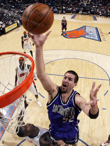 内线疲于奔 内线疲于奔